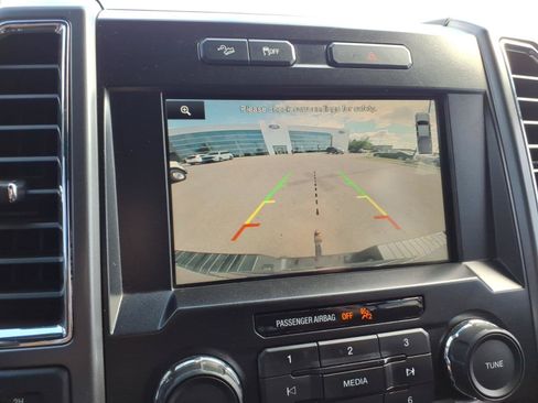 Used 2015 Ford F150 XLT w/ Equipment Group 302A Luxury AWD/4WD image 21