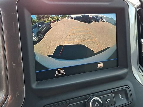 Certified 2021 Chevrolet Silverado 2500 Custom w/ Custom Value Package AWD/4WD image 17