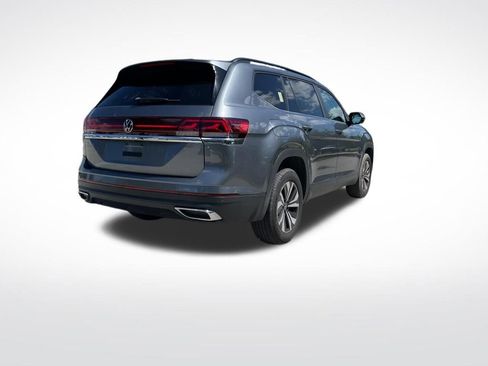 Used 2024 Volkswagen Atlas SE image 5