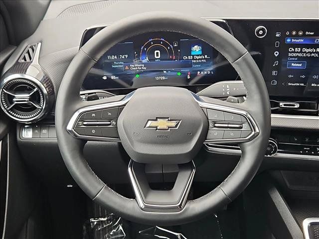 Used 2026 Chevrolet Equinox LT FWD image 14