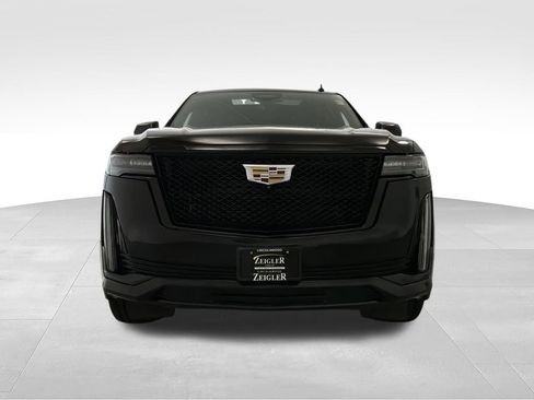 Used 2023 Cadillac Escalade Sport AWD/4WD image 3