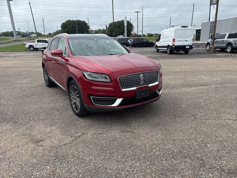 Used 2020 Lincoln Nautilus Reserve w/ Equipment Group 201A FWD image 2
