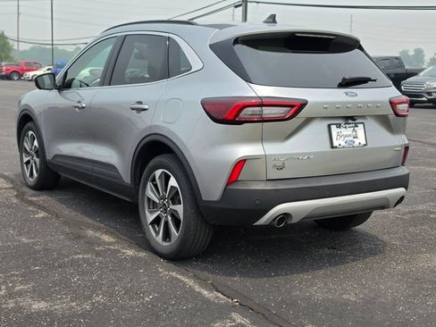 Certified 2023 Ford Escape Platinum AWD/4WD image 5