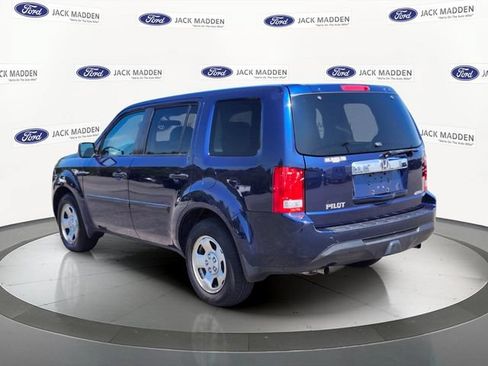 Used 2015 Honda Pilot LX image 3