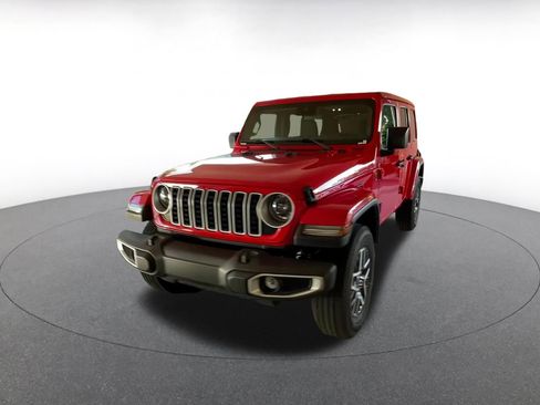 Used 2025 Jeep Wrangler Sahara image 7
