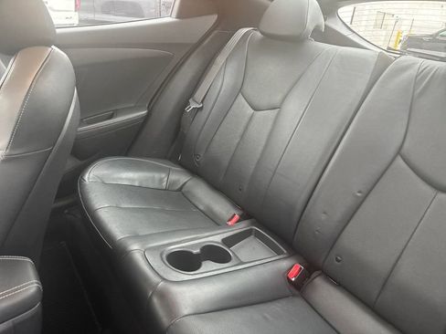 Used 2016 Hyundai Veloster Turbo image 31