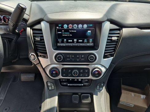 Used 2020 GMC Yukon SLT w/ Premium Edition RWD image 27