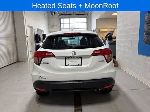 Used 2018 Honda HR-V EX image 8