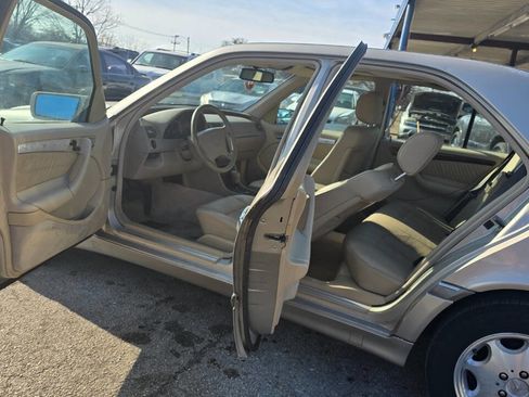 Used 1998 Mercedes-Benz C 230 image 8