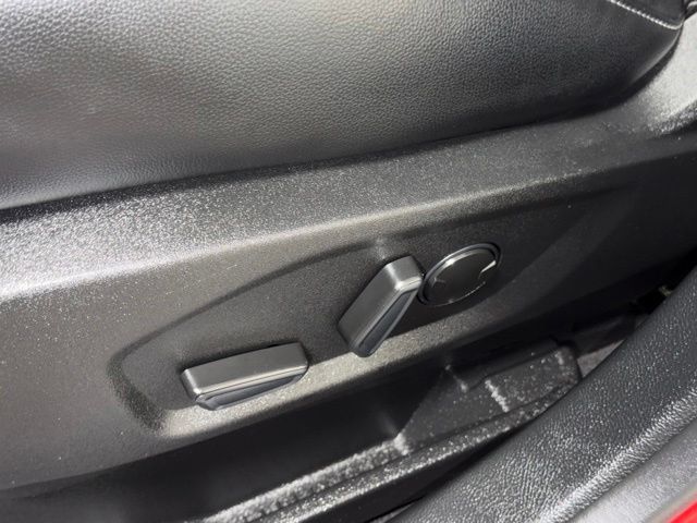 Used 2023 Ford Edge ST w/ Equipment Group 401A AWD/4WD image 14