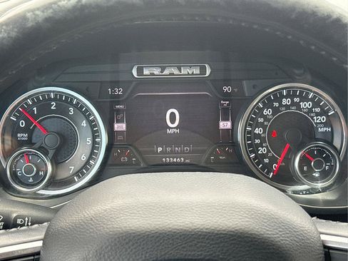 Used 2020 RAM 1500 Laramie AWD/4WD image 14