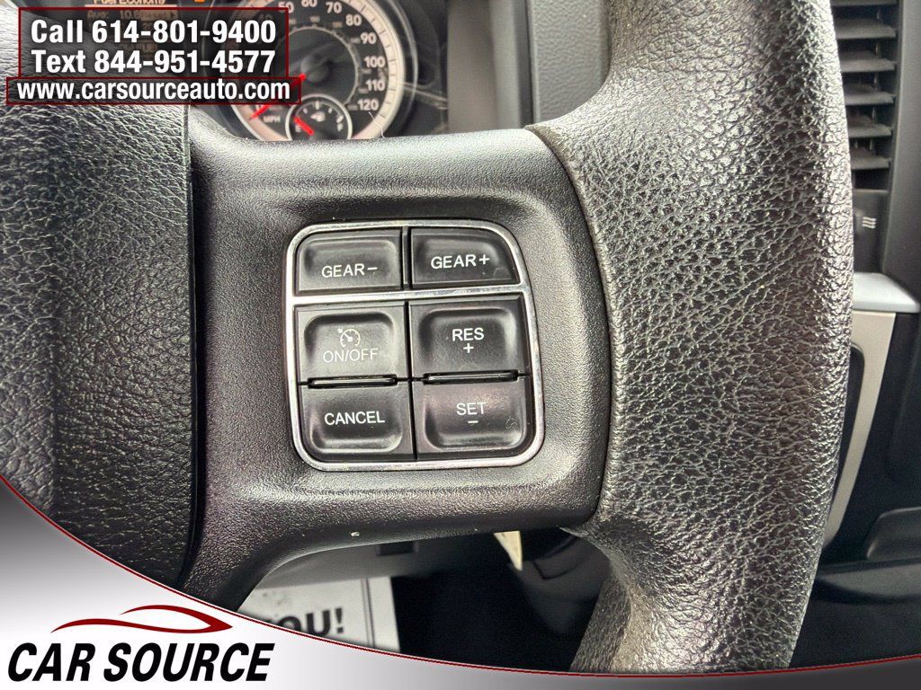 Used 2017 RAM 1500 Classic SLT AWD/4WD image 11