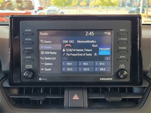 Used 2020 Toyota RAV4 XLE image 24