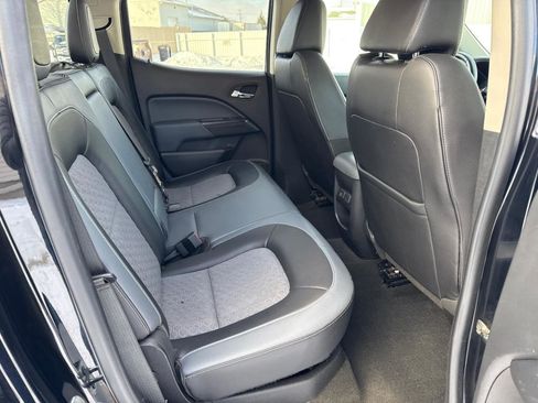 Used 2015 Chevrolet Colorado Z71 image 11