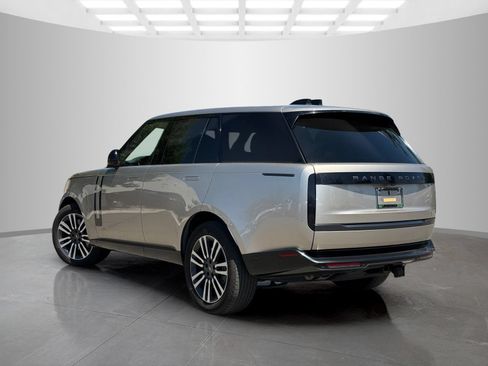 Used 2024 Land Rover Range Rover SE AWD/4WD image 7