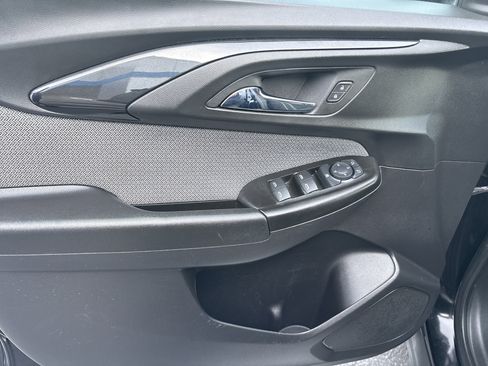 Used 2023 Chevrolet TrailBlazer LT w/ Convenience Package image 15