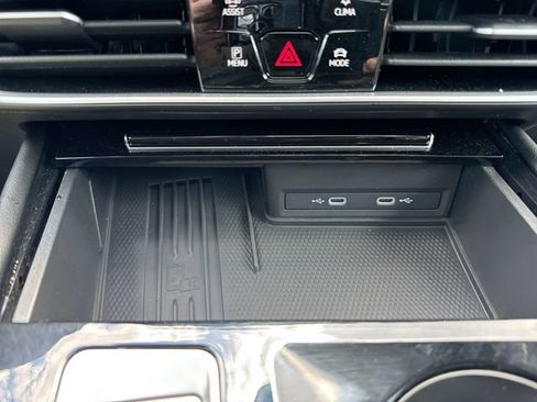 Used 2026 Volkswagen Atlas SEL Premium R-Line AWD/4WD image 36