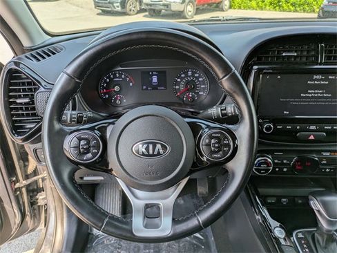 Used 2021 Kia Soul EX image 8