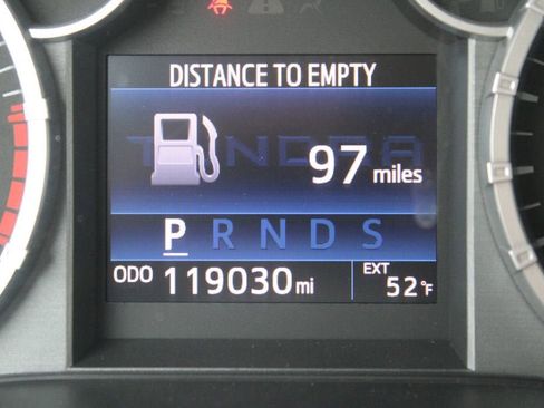 Used 2016 Toyota Tundra SR5 w/ SR5 Upgrade Package RWD image 4