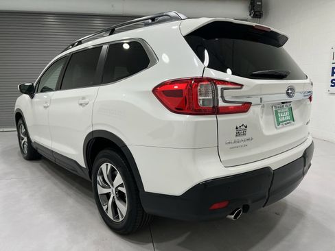 Used 2025 Subaru Ascent Premium AWD/4WD image 6