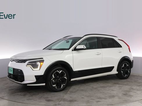 Used 2024 Kia Niro Wind FWD image 18