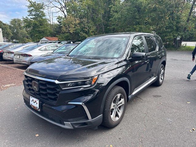 Used 2024 Honda Pilot EX-L image 3