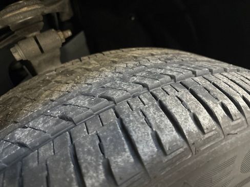 Used 2024 Jeep Grand Cherokee L Limited image 32