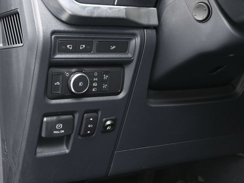 Used 2022 Ford F150 Lariat w/ Equipment Group 502A High AWD/4WD image 23