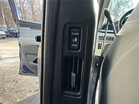 Used 2023 Honda Odyssey EX-L image 39