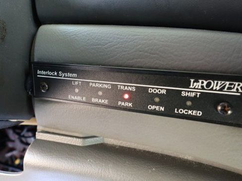 Used 2008 Ford E-350 and Econoline 350 Super Duty image 28