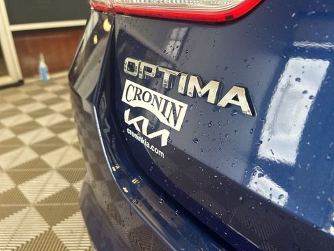 Used 2018 Kia Optima LX w/ 17" Alloy Wheels Package image 8