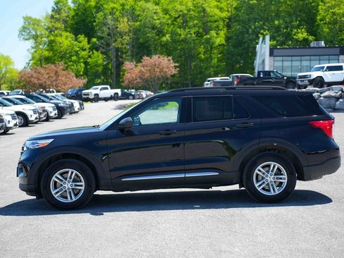 Certified 2023 Ford Explorer XLT AWD/4WD image 8