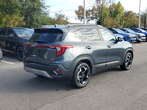 Certified 2025 Kia Seltos EX image 6
