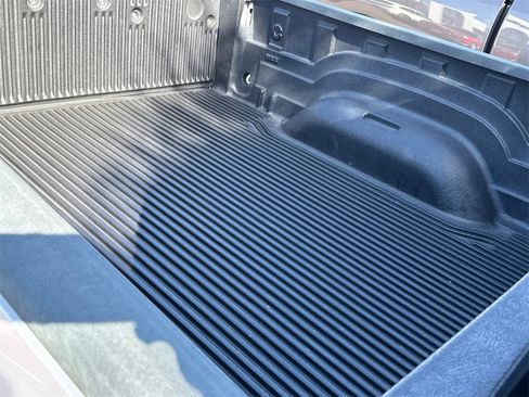 Used 2017 RAM 1500 Big Horn image 7