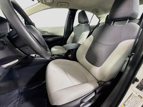 Used 2021 Toyota Corolla LE FWD image 22