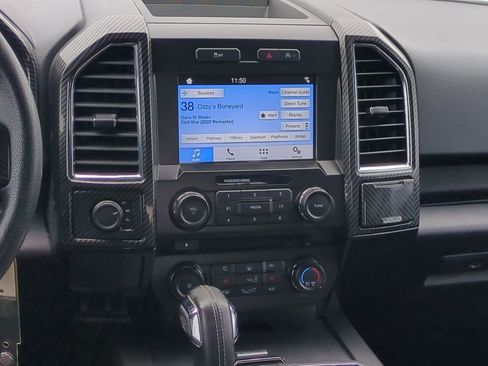 Used 2016 Ford F150 XLT w/ Equipment Group 302A Luxury image 33