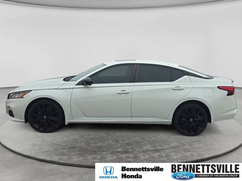 Used 2021 Nissan Altima 2.5 SR w/ SR Premium Package AWD/4WD image 8