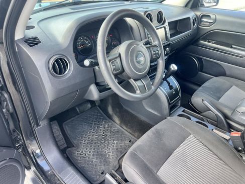 Used 2017 Jeep Patriot Sport w/ Power Value Group AWD/4WD image 10
