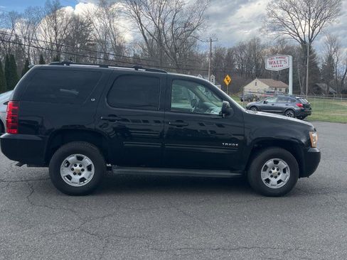 Used 2010 Chevrolet Tahoe LT w/ Luxury Package AWD/4WD image 5