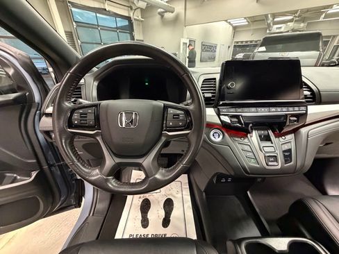 Used 2025 Honda Odyssey Sport-L image 13