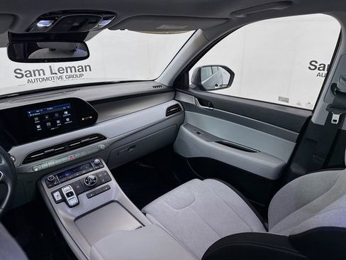 Used 2020 Hyundai Palisade SEL w/ Winter Weather Package image 23