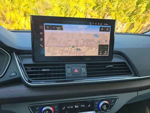 Certified 2025 Audi Q5 2.0T Premium Plus image 27