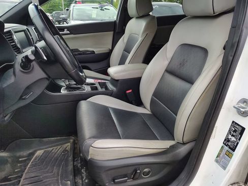 Used 2018 Kia Sportage EX w/ EX Sport Appearance Package AWD/4WD image 9
