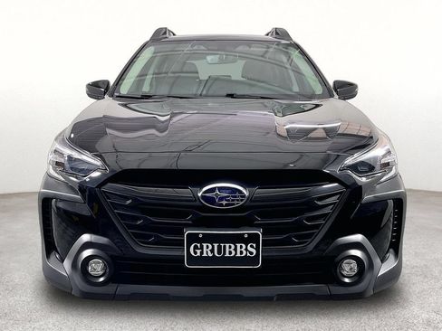 Used 2025 Subaru Outback Onyx Edition AWD/4WD image 5