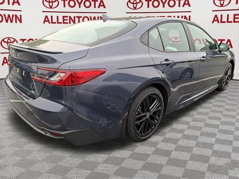Used 2026 Toyota Camry SE w/ Convenience Package FWD image 8