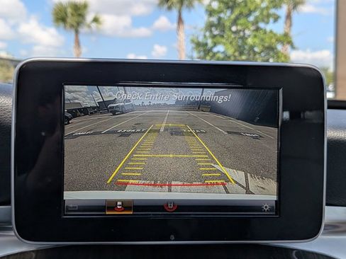 Used 2018 Mercedes-Benz C 350e Sedan image 14