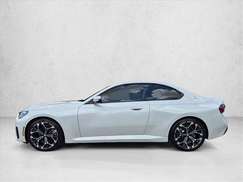 Used 2025 BMW 230i Coupe w/ Convenience Package RWD image 9