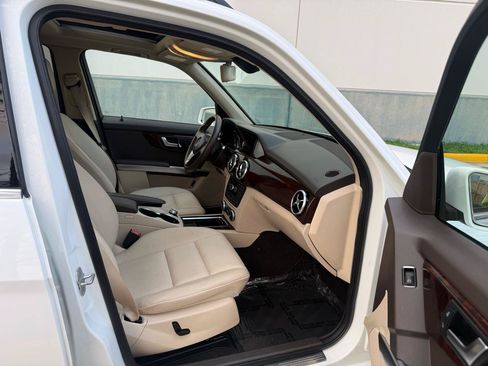Used 2013 Mercedes-Benz GLK 350 4MATIC image 20