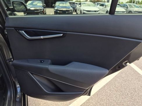Used 2024 Kia Niro EX Touring FWD image 26