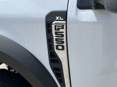 New 2026 Ford F550 4x4 Supercab Super Duty image 27